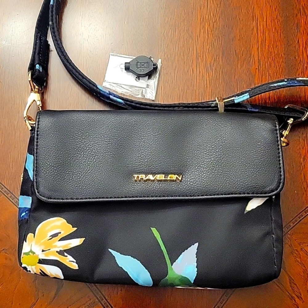 Travelon Addison convertible crossbody bag RFID